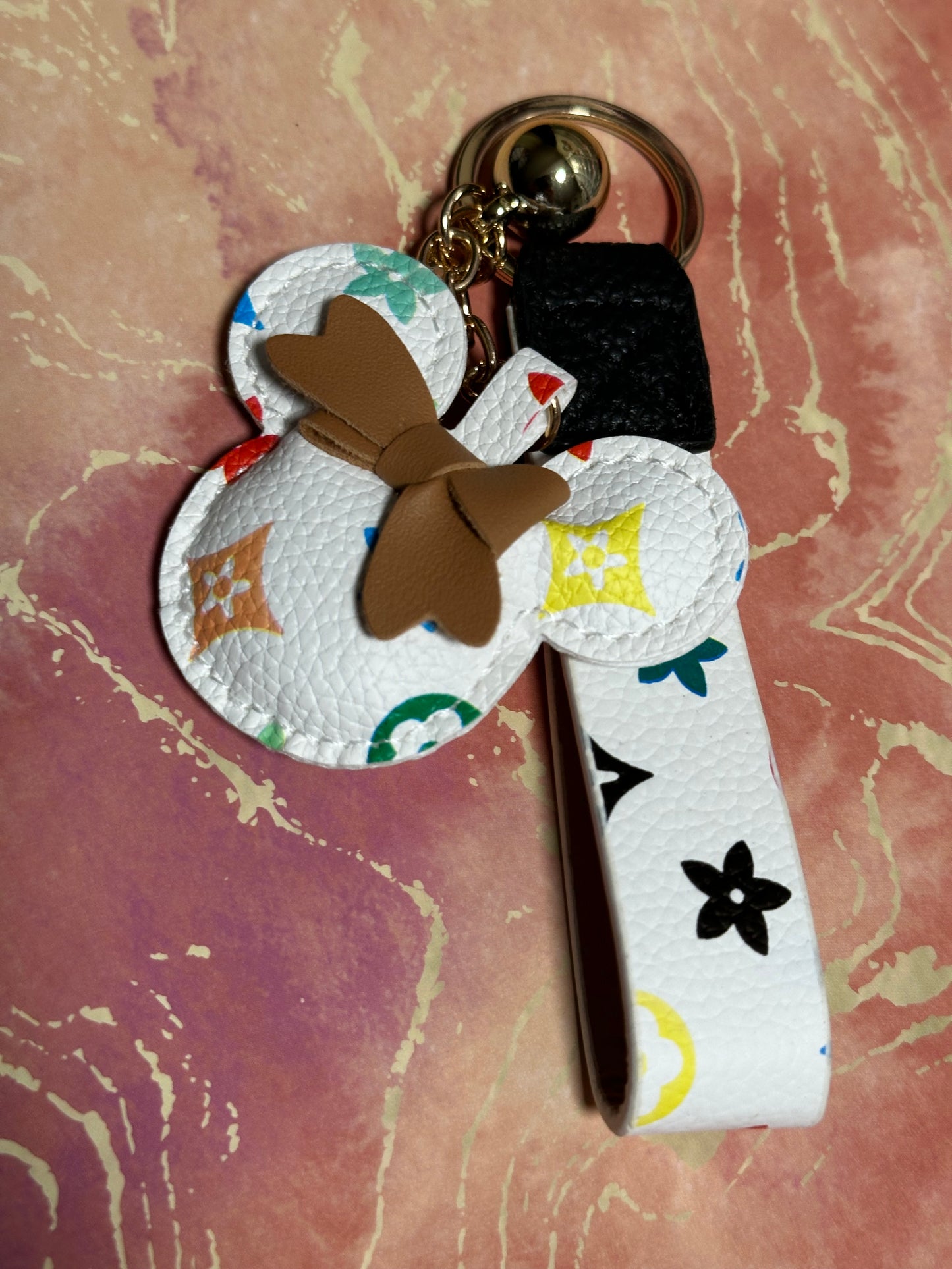 Fashion leather keychain and bag charm, luxury mouse keychain, Bag decorations, Key holder, Gift for her.